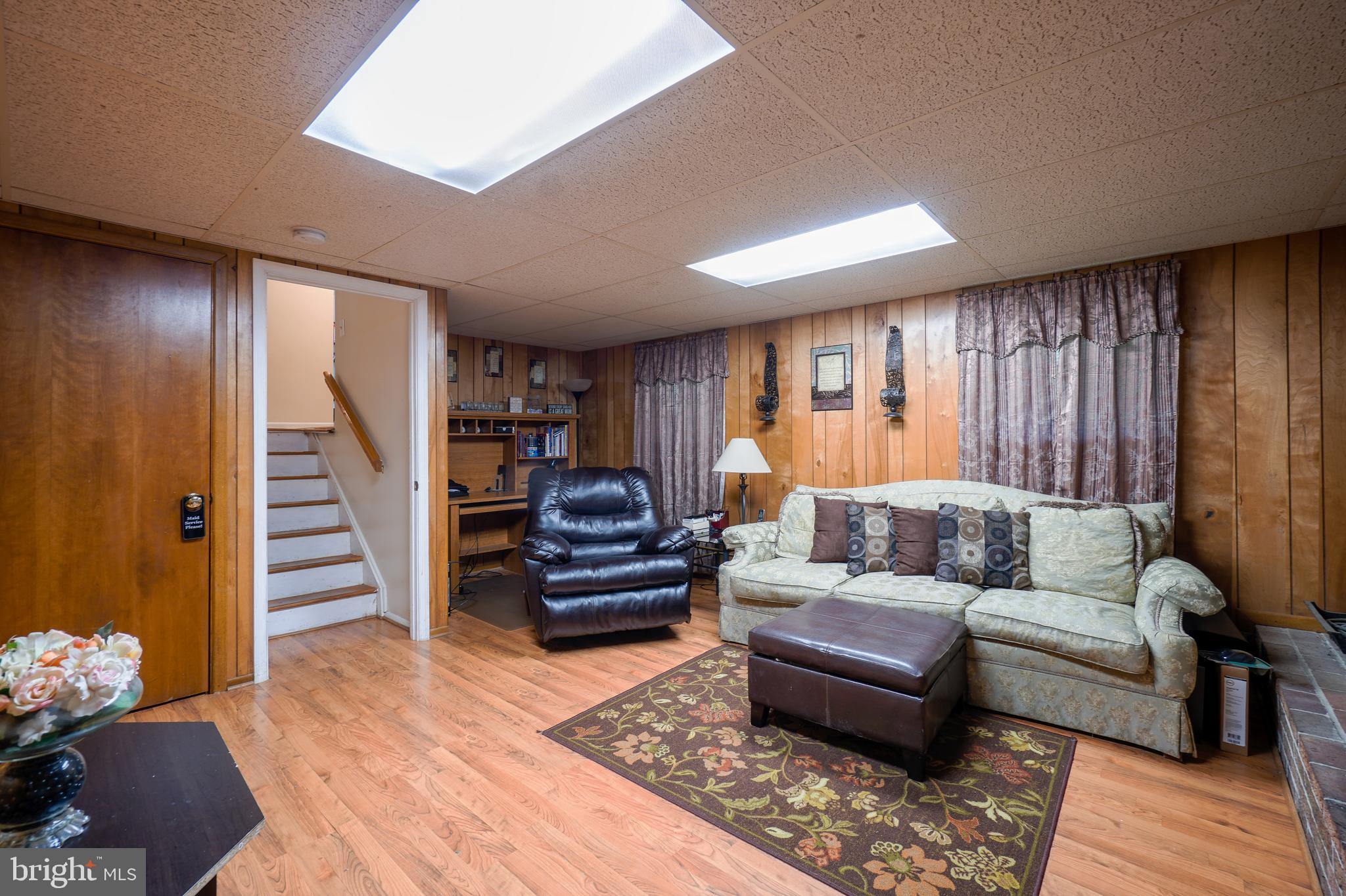 24220 Log House Road Gaithersburg, MD 20882 - Photo 15 of 20 LL Family Room