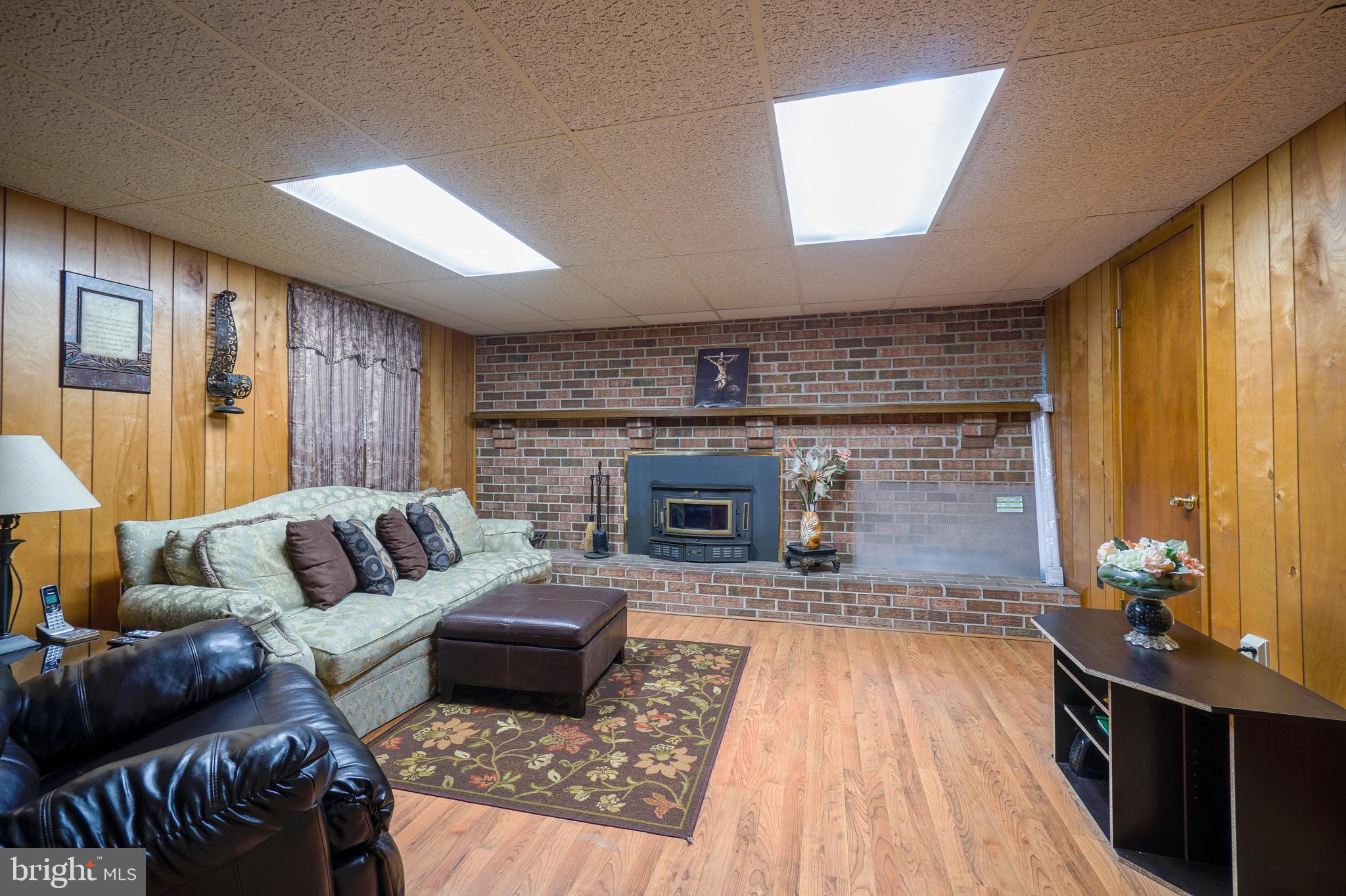 24220 Log House Road Gaithersburg, MD 20882 - Photo 16 of 20 LL Family Room 2