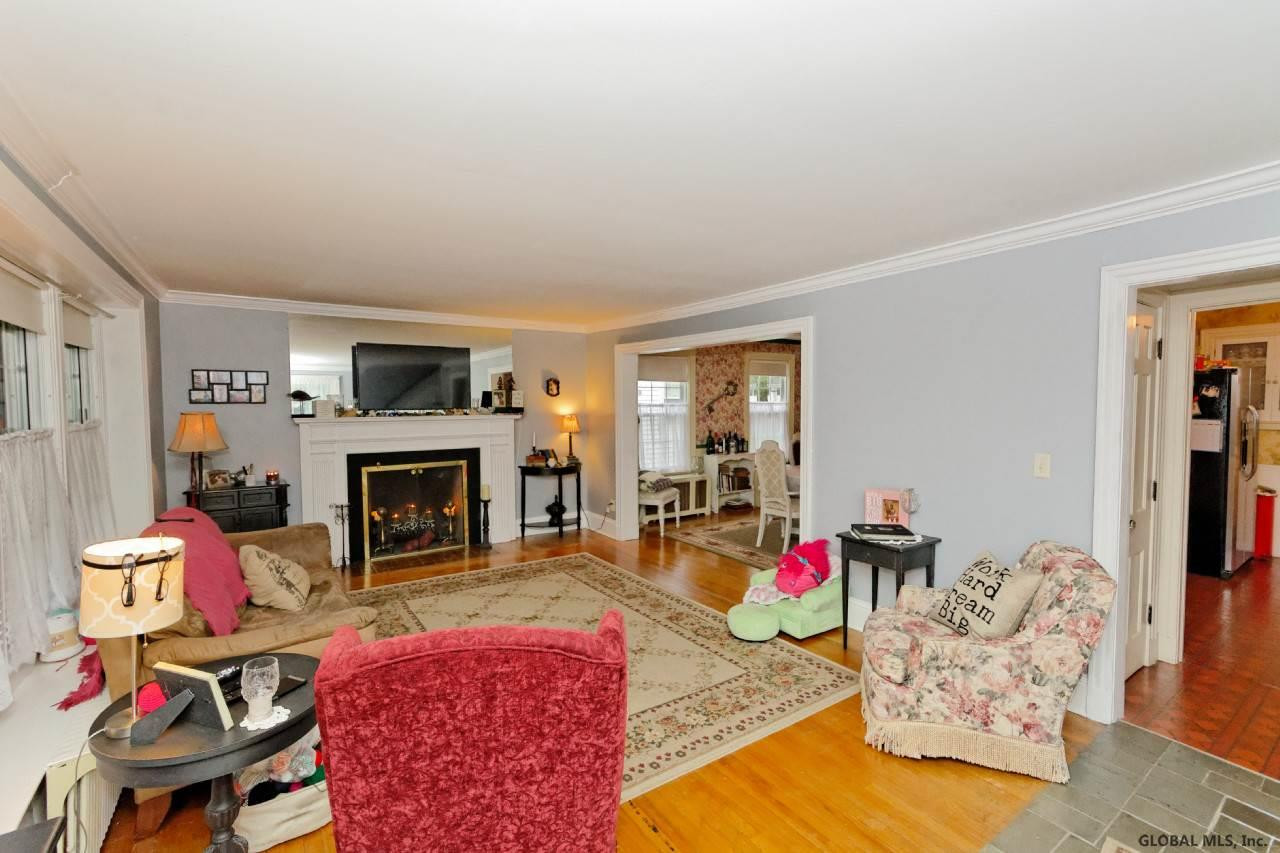 1174 Ardsley Road Schenectady, NY 12308 - Photo 3 of 25 Photo 3