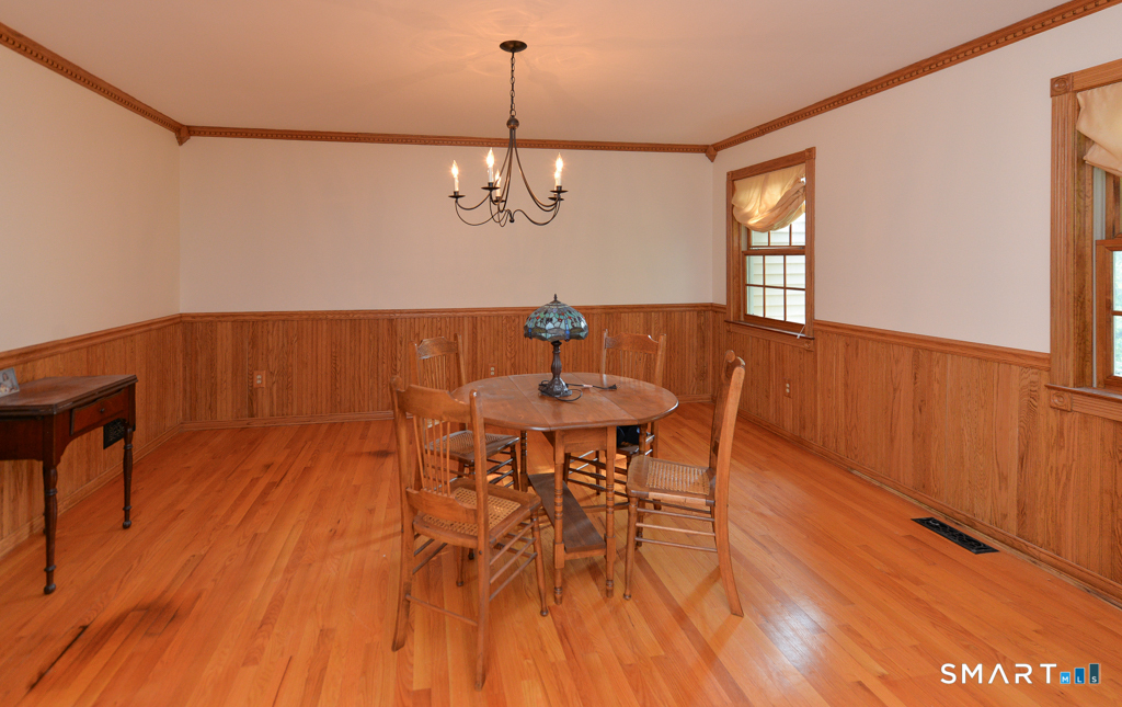 53 Holbrook Road Seymour, CT 06483 - Photo 4 of 23