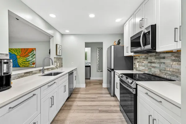 $429,000 | 8560 Southeast Eaglewood Way, Hobe Sound, FL 33455
