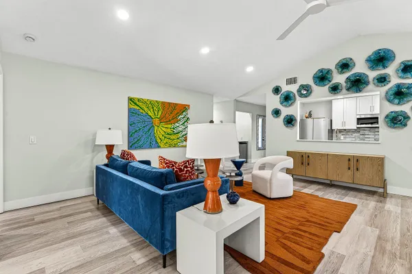$429,000 | 8560 Southeast Eaglewood Way, Hobe Sound, FL 33455
