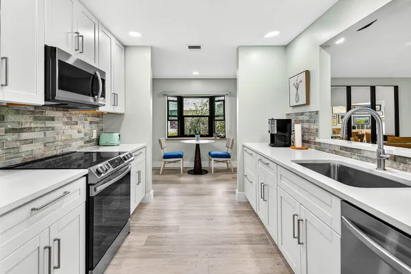 $429,000 | 8560 Southeast Eaglewood Way, Hobe Sound, FL 33455