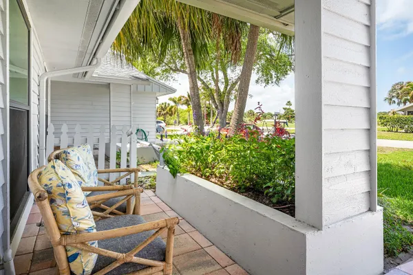 $429,000 | 8560 Southeast Eaglewood Way, Hobe Sound, FL 33455