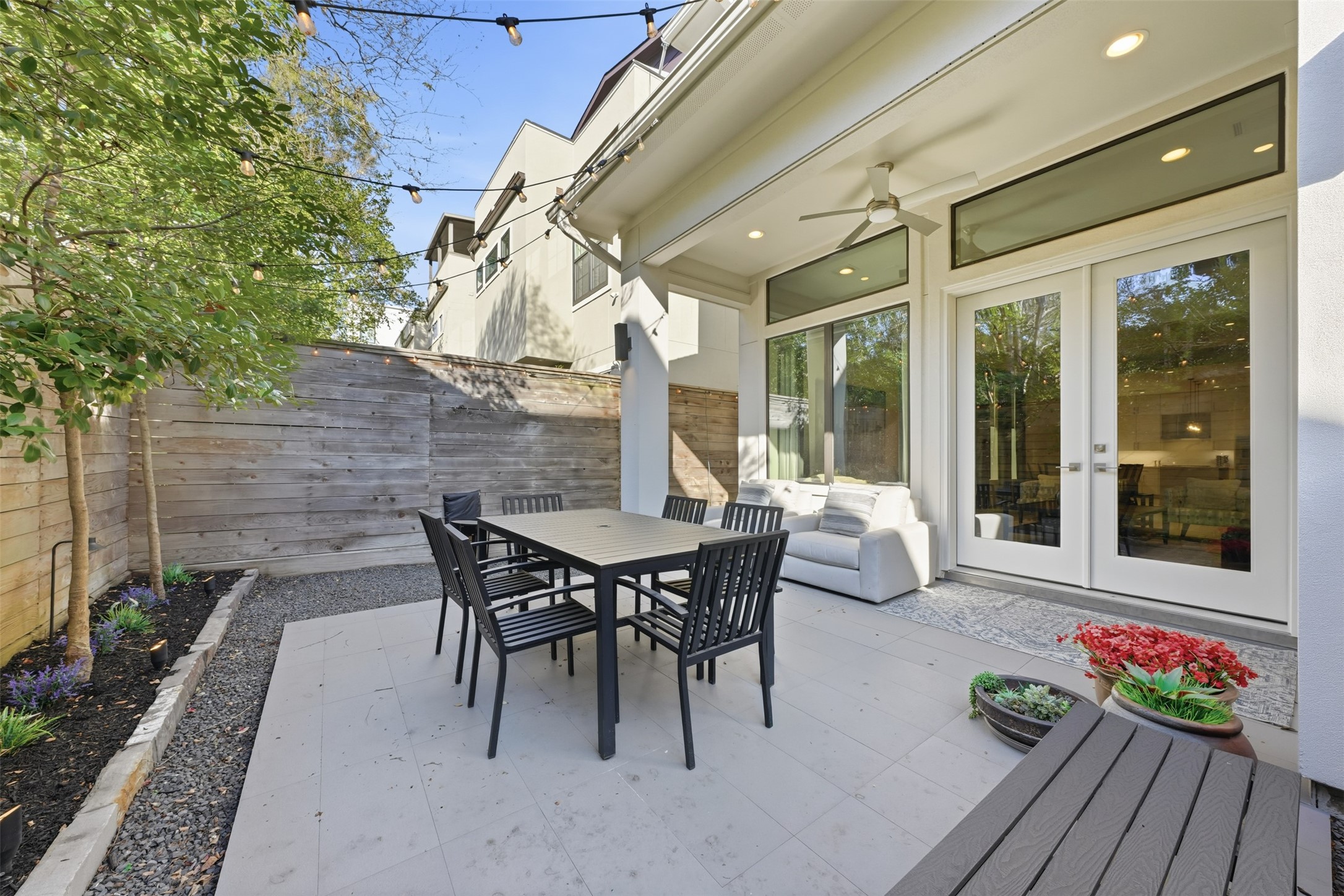 2114 McDuffie Street Houston, TX 77019 - Photo 21 of 45 Low maintenance and "lock and leave" define this ultra elegant home.