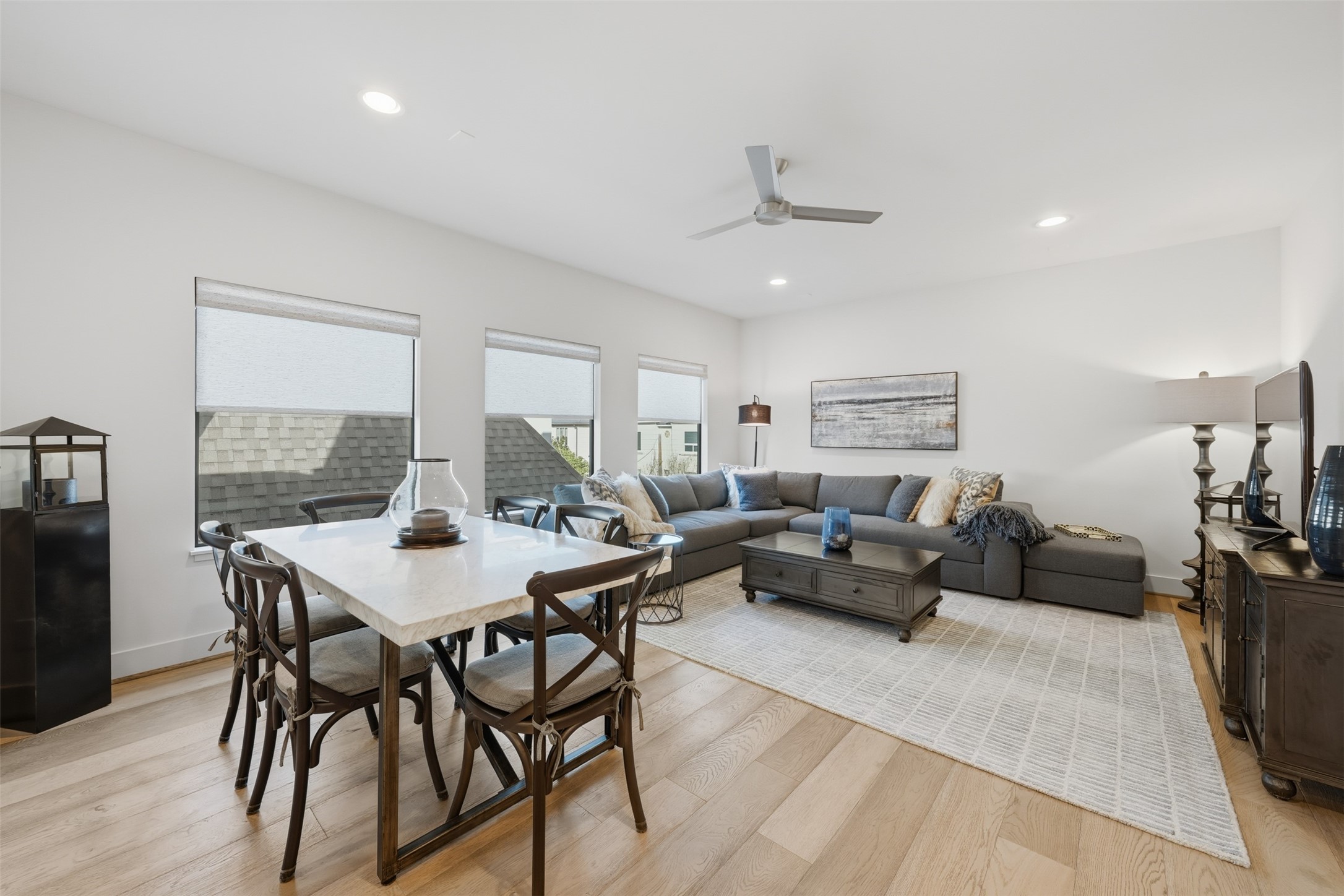 2114 McDuffie Street Houston, TX 77019 - Photo 37 of 45 The 3rd floor is fantastic! Currently furnished as guest quarters, it could be reimagined as a recreational space or home gym.