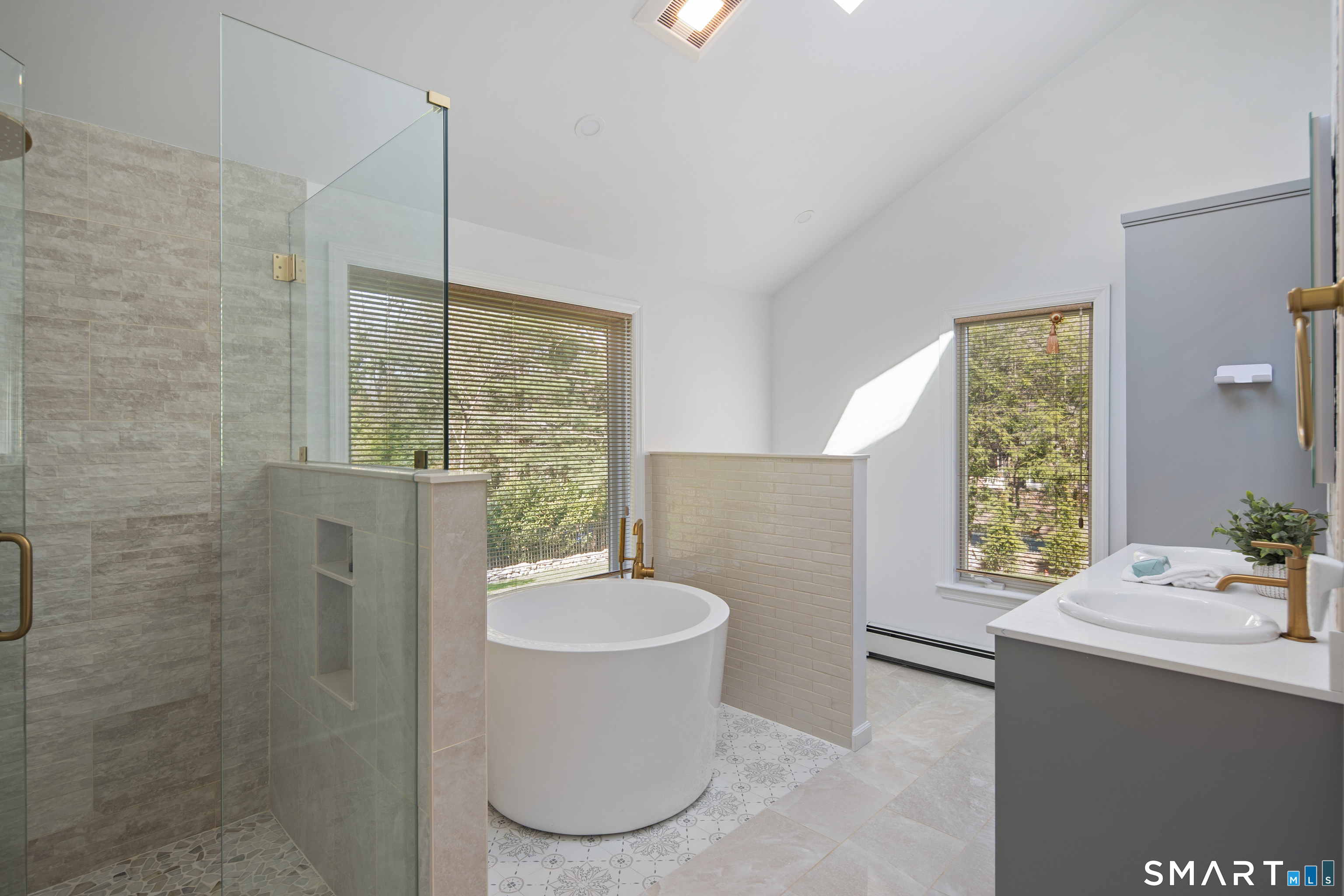 8 Ledge Road Norwalk, CT 06853 - Photo 14 of 27