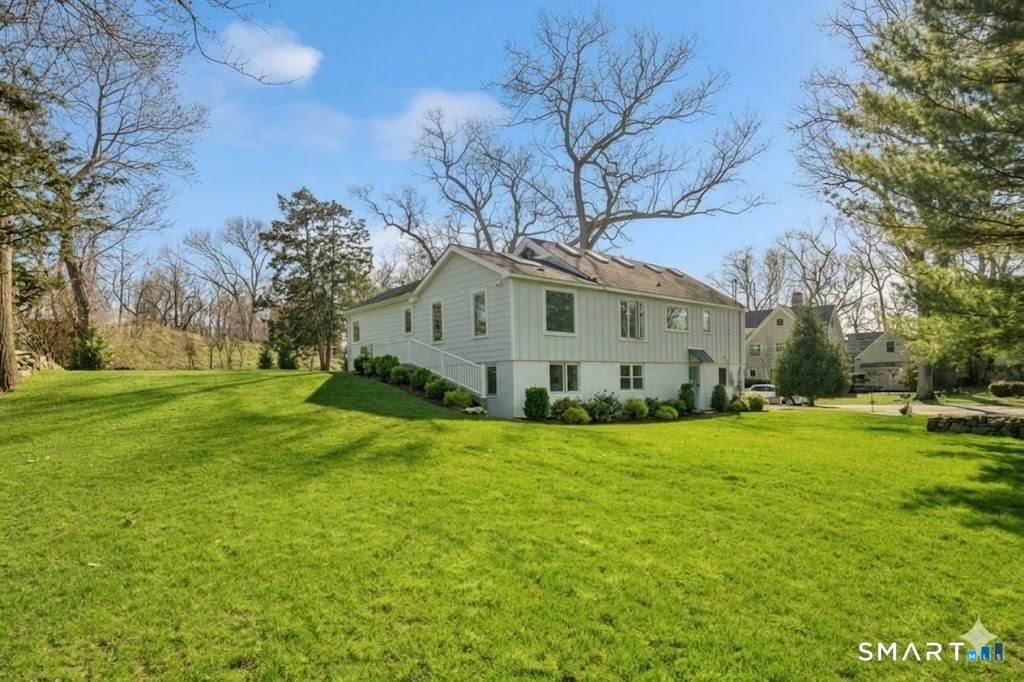 8 Ledge Road Norwalk, CT 06853 - Photo 26 of 27