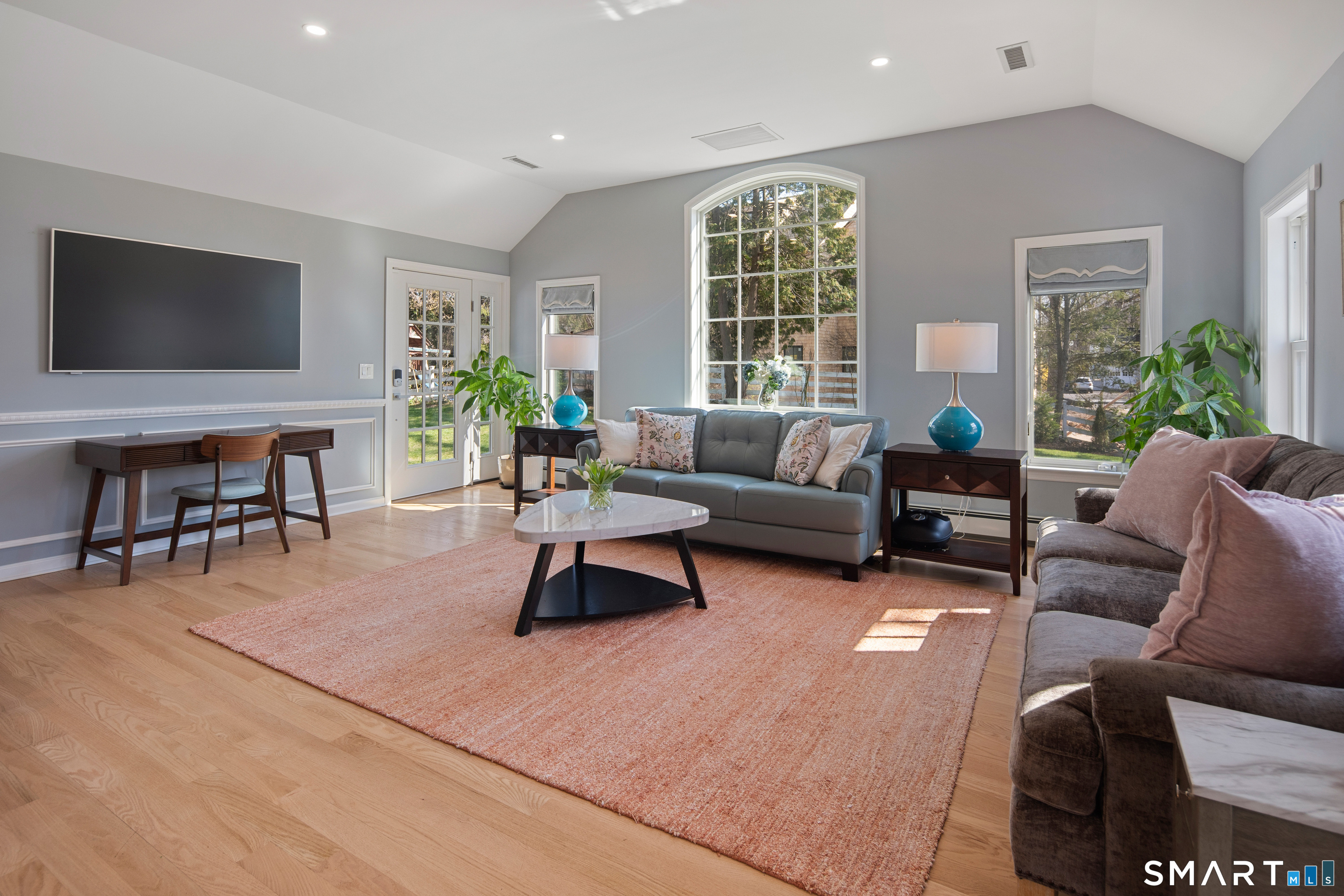 8 Ledge Road Norwalk, CT 06853 - Photo 4 of 27