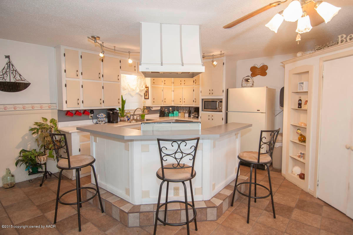 201 Geronimo Road Amarillo, TX 79108 - Photo 2 of 36 KITCHEN VIEW 1