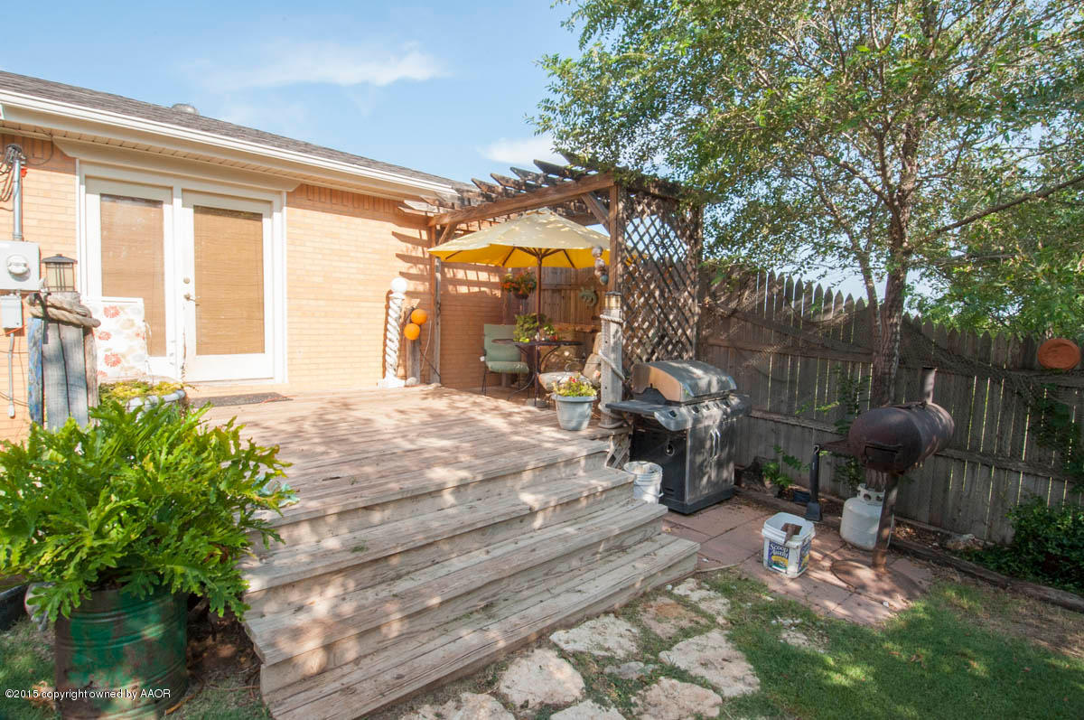 201 Geronimo Road Amarillo, TX 79108 - Photo 11 of 36 PATIO VIEW 1