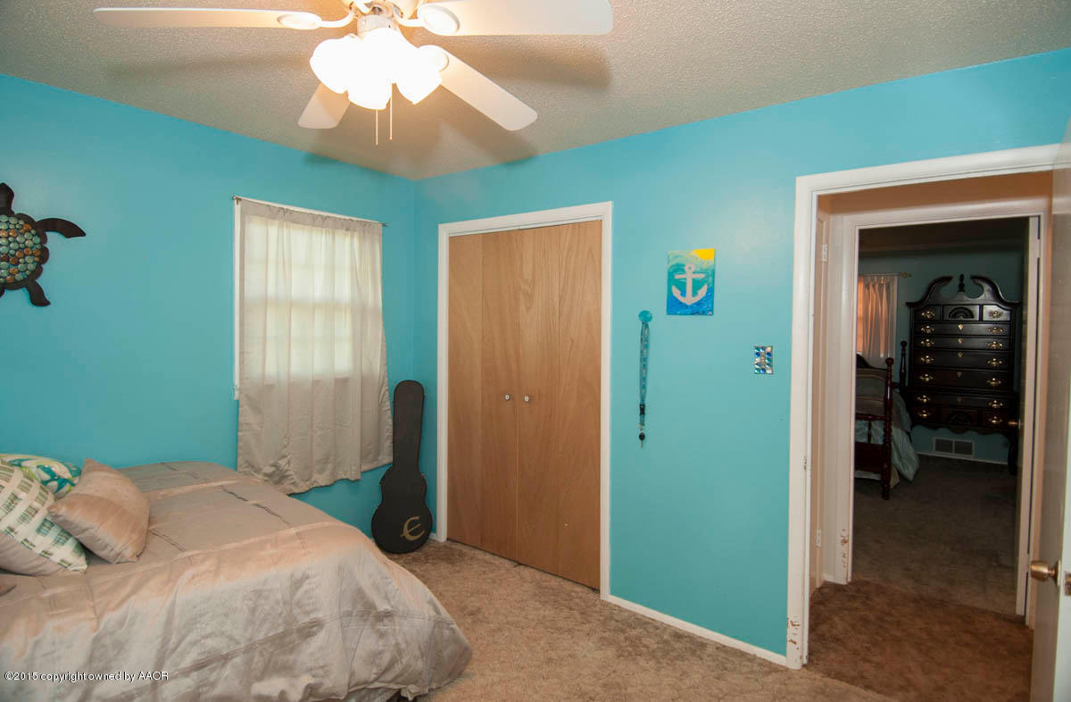 201 Geronimo Road Amarillo, TX 79108 - Photo 20 of 36 BEDROOM 2 VIEW 2