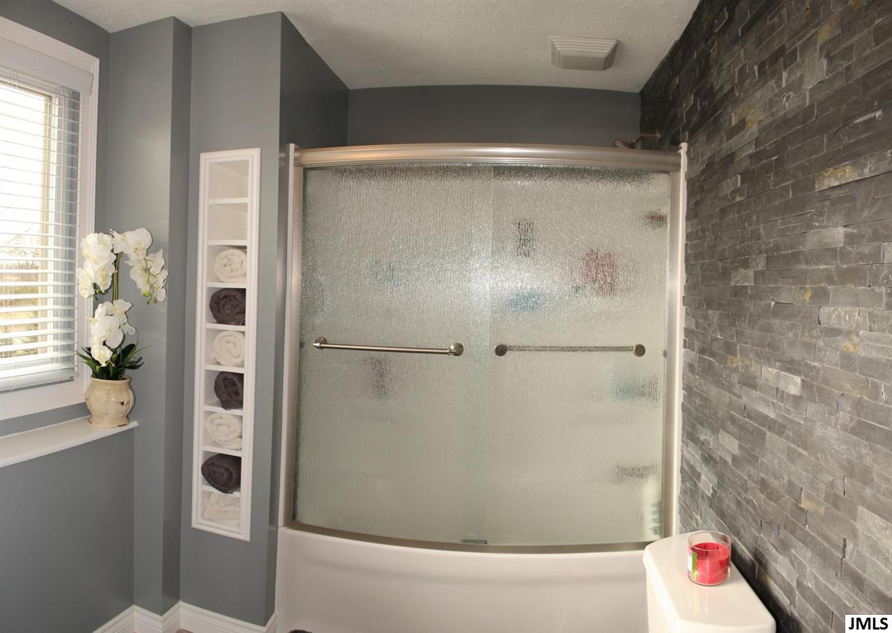 1890 Henry Road Jackson, MI 49201 - Photo 13 of 20 Photo 13