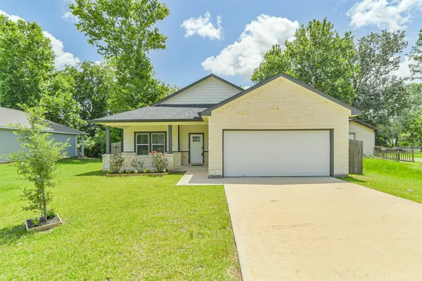 $2,000 | 1016 Rachel B Scott Street, Cleveland, TX 77327