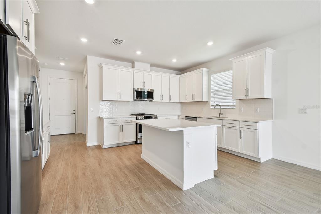 18071 Cherished Loop Lakewood Ranch, FL 34211 - Photo 6 of 44