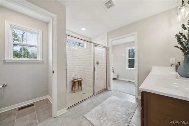 a view of bathroom with shower