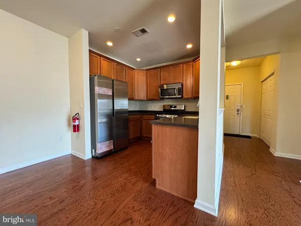 $2,850 | 4322 Champions Run, Cherry Hill, NJ 08002