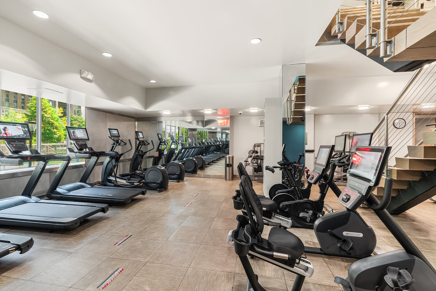 225 Rector Place, Unit 11S Manhattan, NY 10280 - Photo 12 of 19