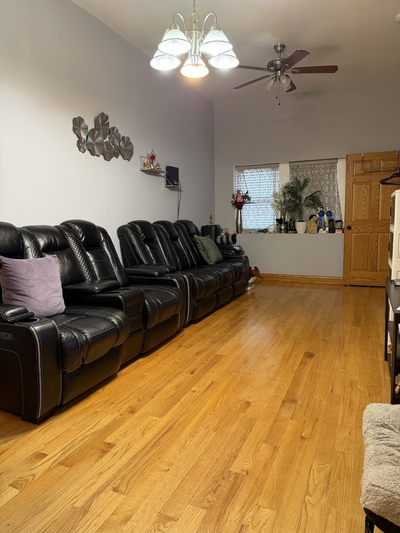 717 North Springfield Avenue Chicago, IL 60624 - Photo 2 of 16