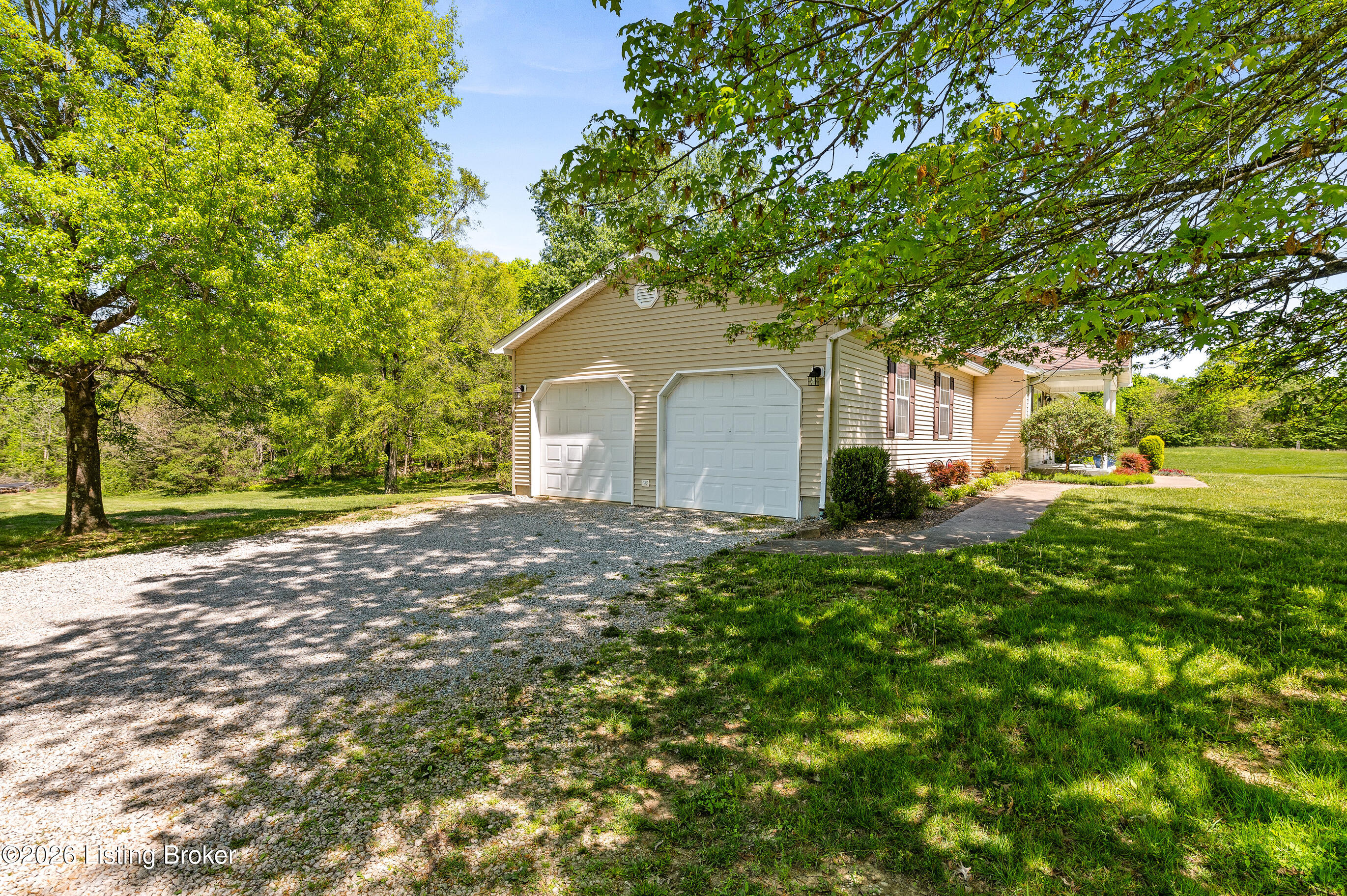 4114NatRogersRd-3
