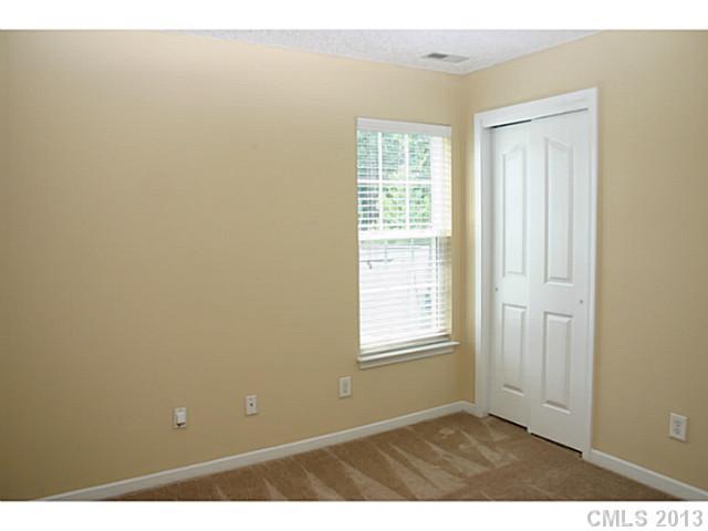 6913 Lowen Road Charlotte, NC 28269 - Photo 9 of 11