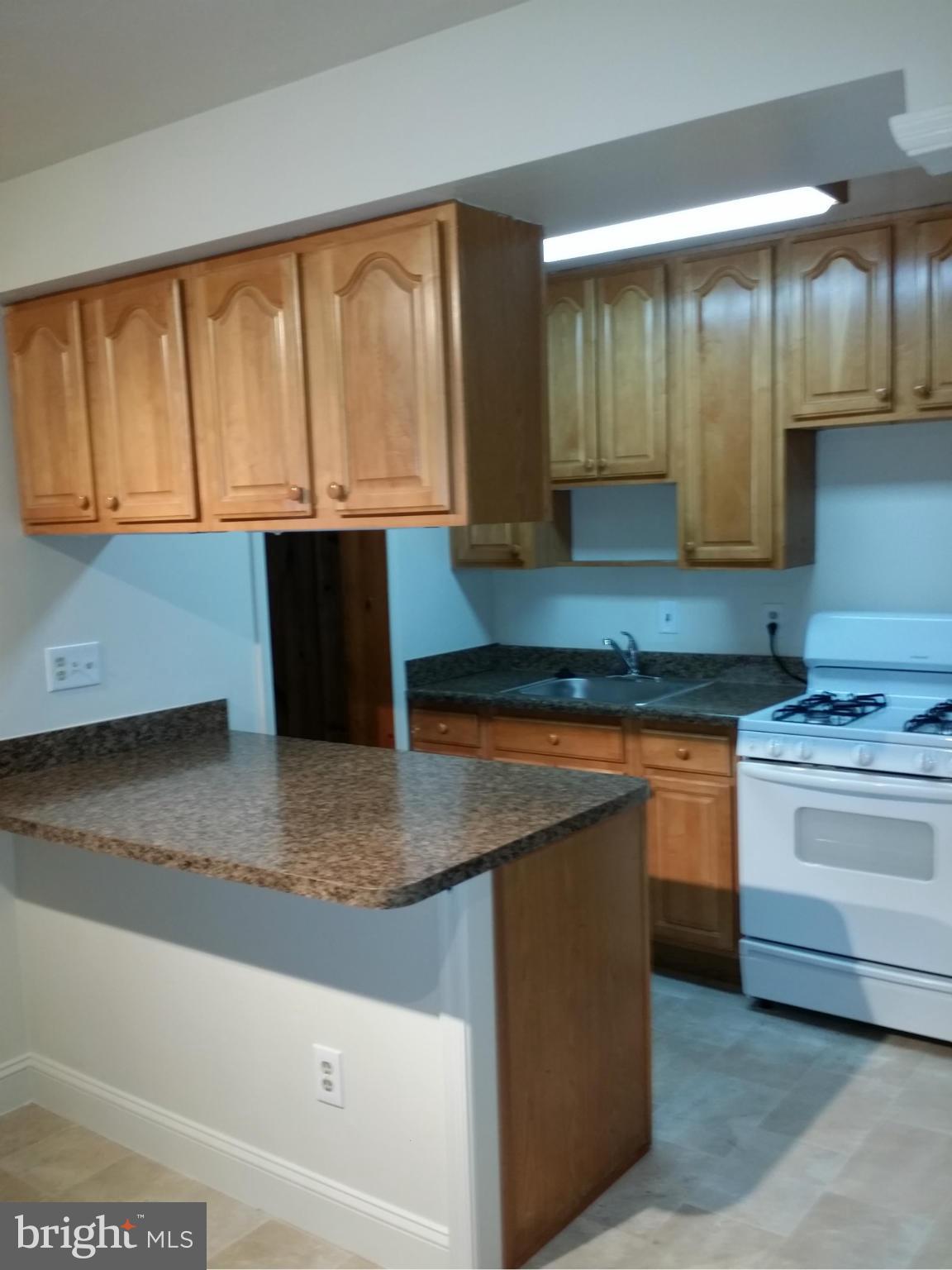 1501 Amherst Road Hyattsville, MD 20783 - Photo 7 of 29 Kitchen