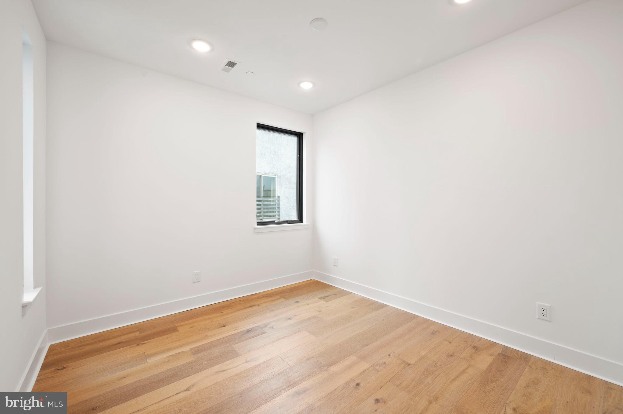 1801 Fairmount Avenue, Unit 303 Philadelphia, PA 19130 - Photo 16 of 40 Bedroom 2