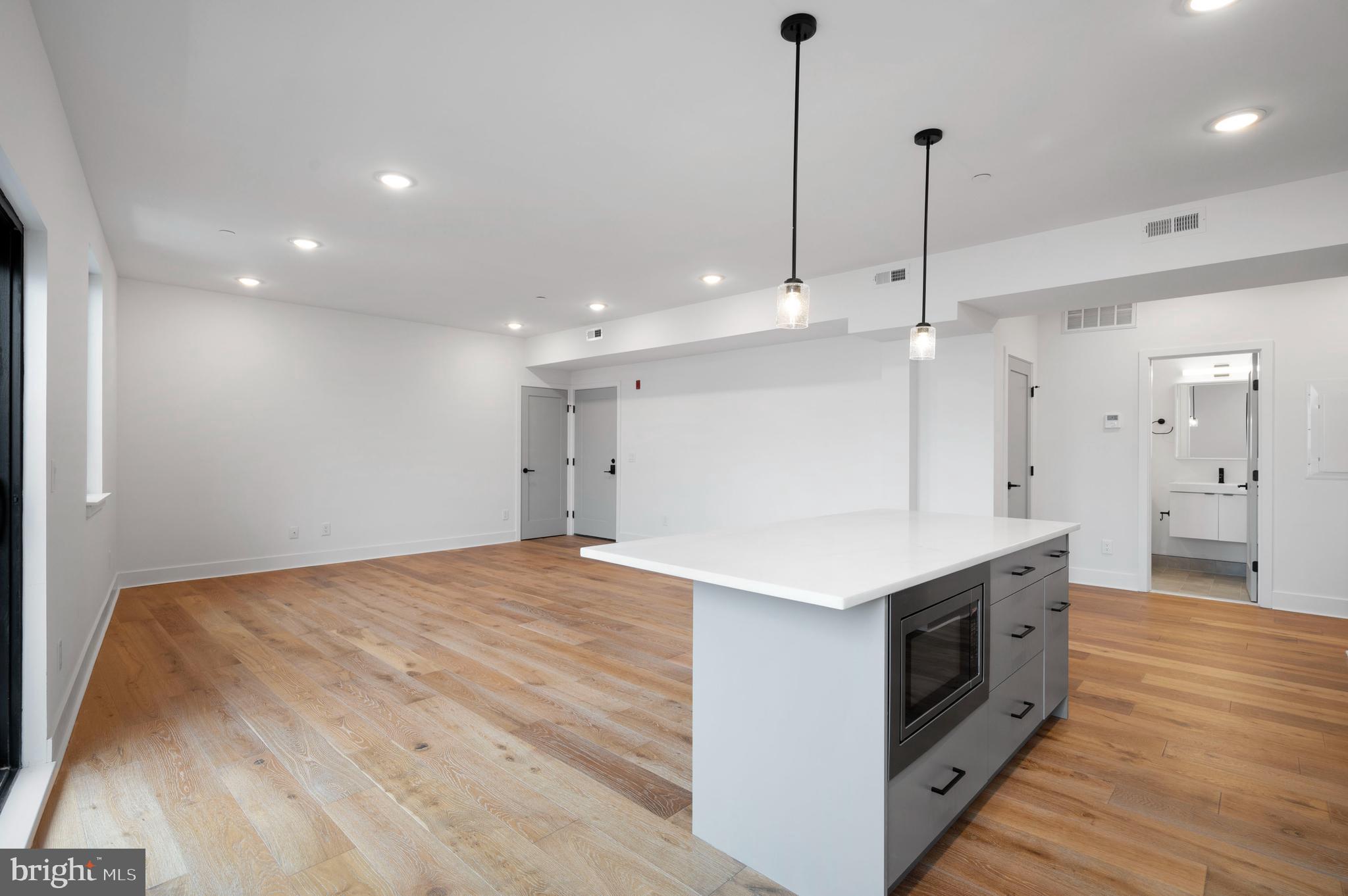 1801 Fairmount Avenue, Unit 303 Philadelphia, PA 19130 - Photo 8 of 40