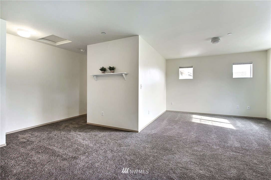 3141 Walker Road DuPont, WA 98327 - Photo 15 of 18 a view of an empty room