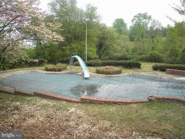 10965 Scaggsville Road Laurel, MD 20723 - Photo 9 of 12 Exterior (Rear)