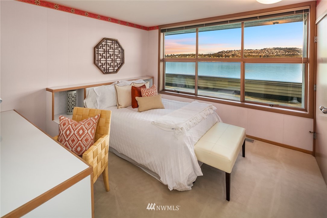 3840 East Mercer Way Mercer Island, WA 98040 - Photo 20 of 25