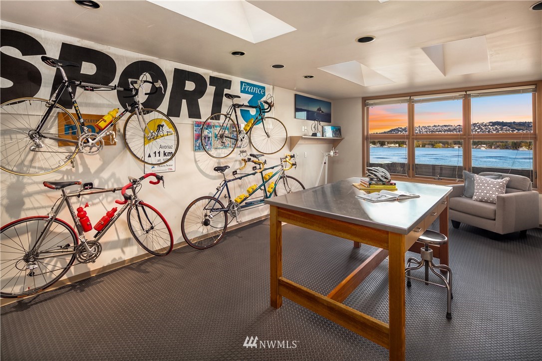 3840 East Mercer Way Mercer Island, WA 98040 - Photo 21 of 25