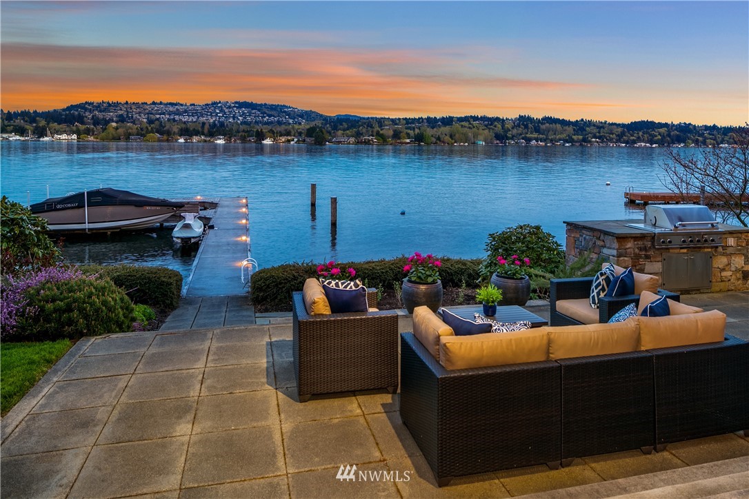 3840 East Mercer Way Mercer Island, WA 98040 - Photo 22 of 25