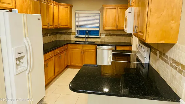 $2,350 | 2125 Emerald Court, Merritt Island, FL 32953