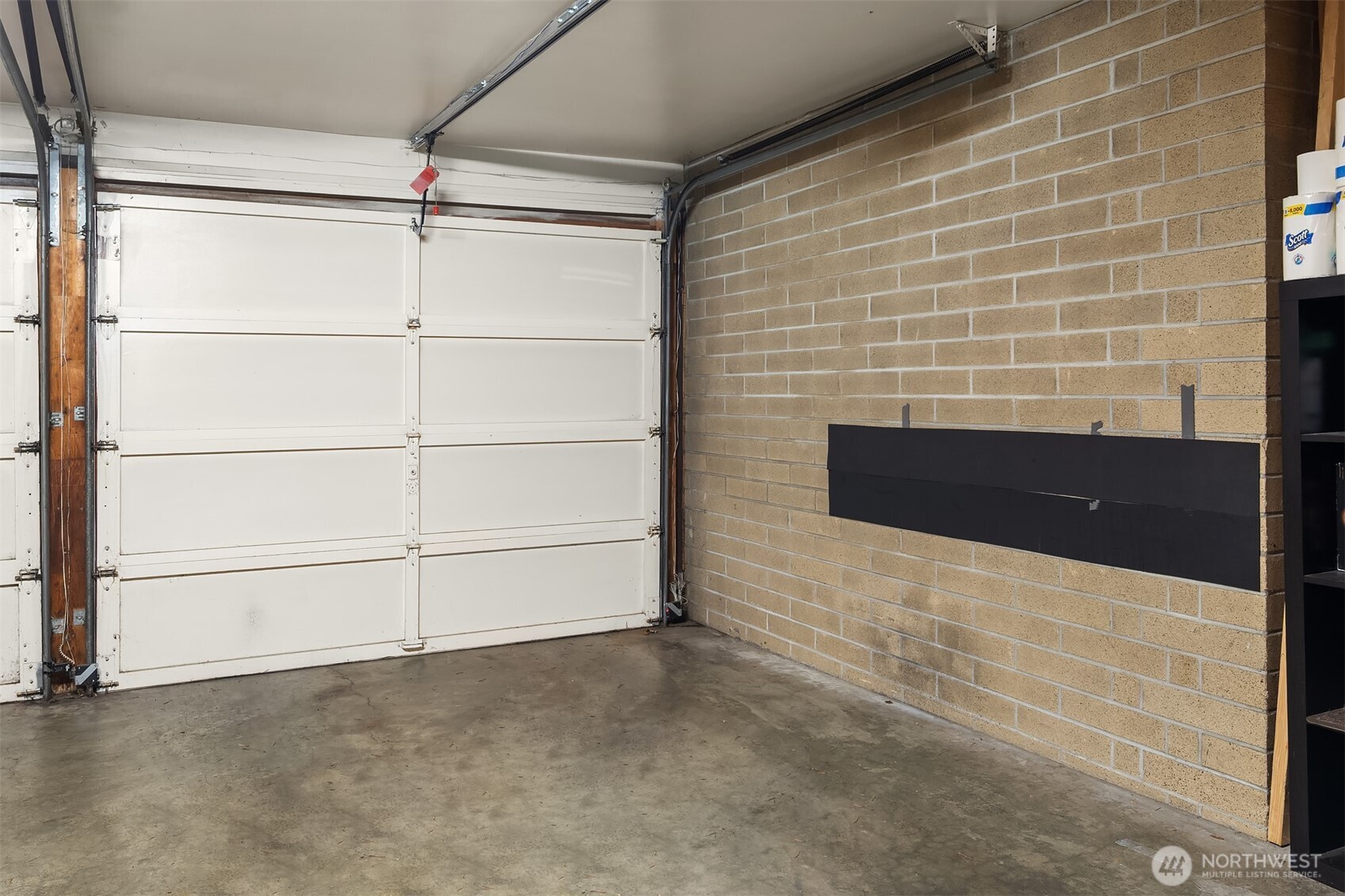 3608 26th Place West, Unit 201 Seattle, WA 98199 - Photo 27 of 33 a view of an empty room