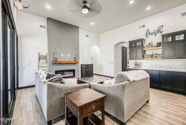 $398,500 | 857 Eastwell Drive, El Paso, TX 79928