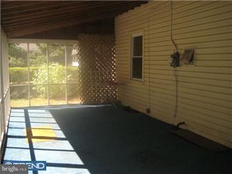 301 Greenhill Road Willow Grove, PA 19090 - Photo 4 of 12 Exterior Back