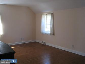 301 Greenhill Road Willow Grove, PA 19090 - Photo 10 of 12 Bedroom - Main