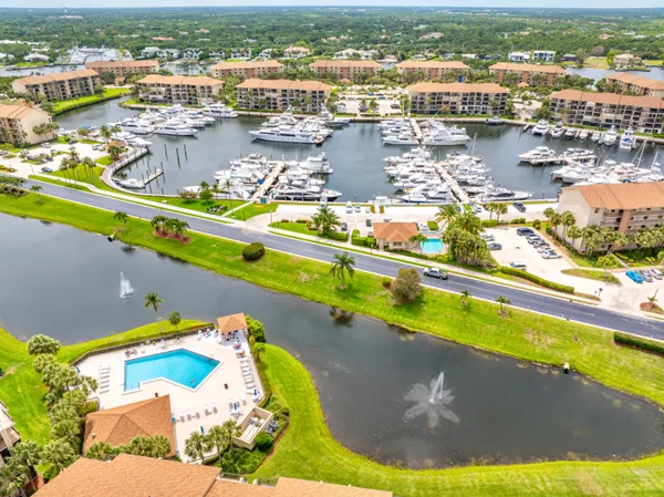 $499,000 | 601 Seafarer Circle, Unit 104, Jupiter, FL 33477
