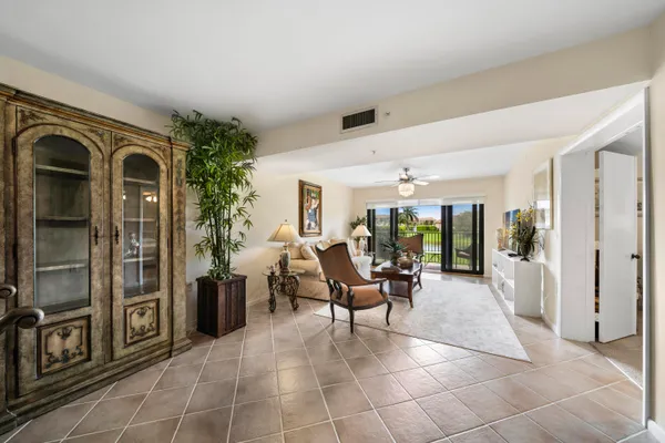 $499,000 | 601 Seafarer Circle, Unit 104, Jupiter, FL 33477
