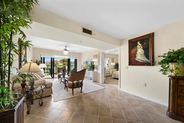 $499,000 | 601 Seafarer Circle, Unit 104, Jupiter, FL 33477