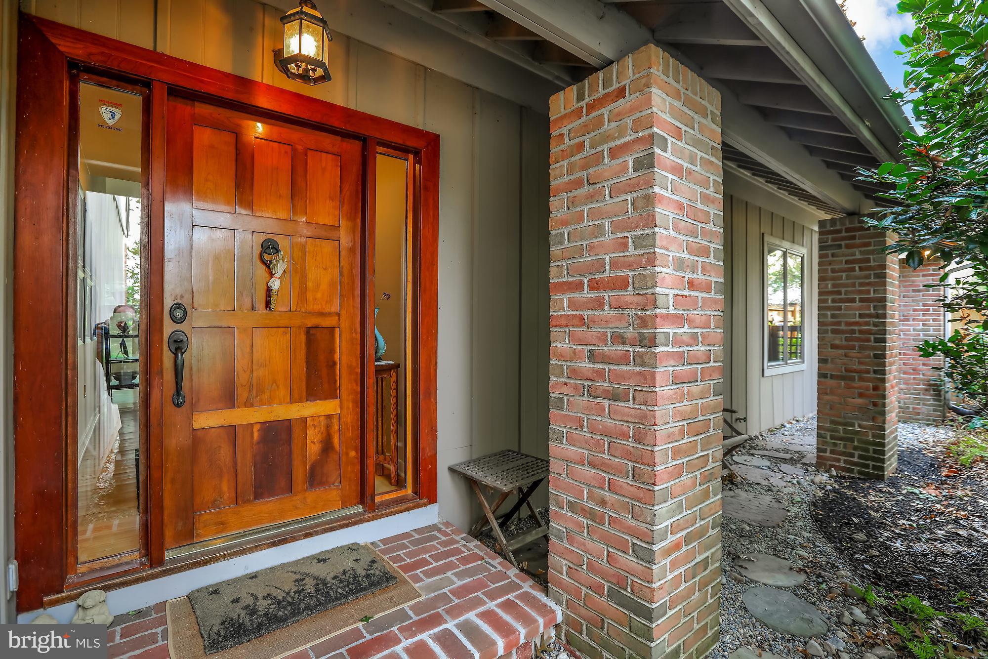 5127 New Road New Hope, PA 18938 - Photo 4 of 37 Front entryway to home