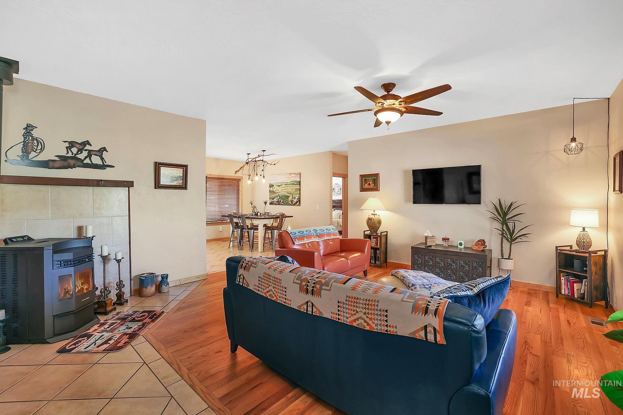 12954 Upland Road Donnelly, ID 83615 - Photo 4 of 41