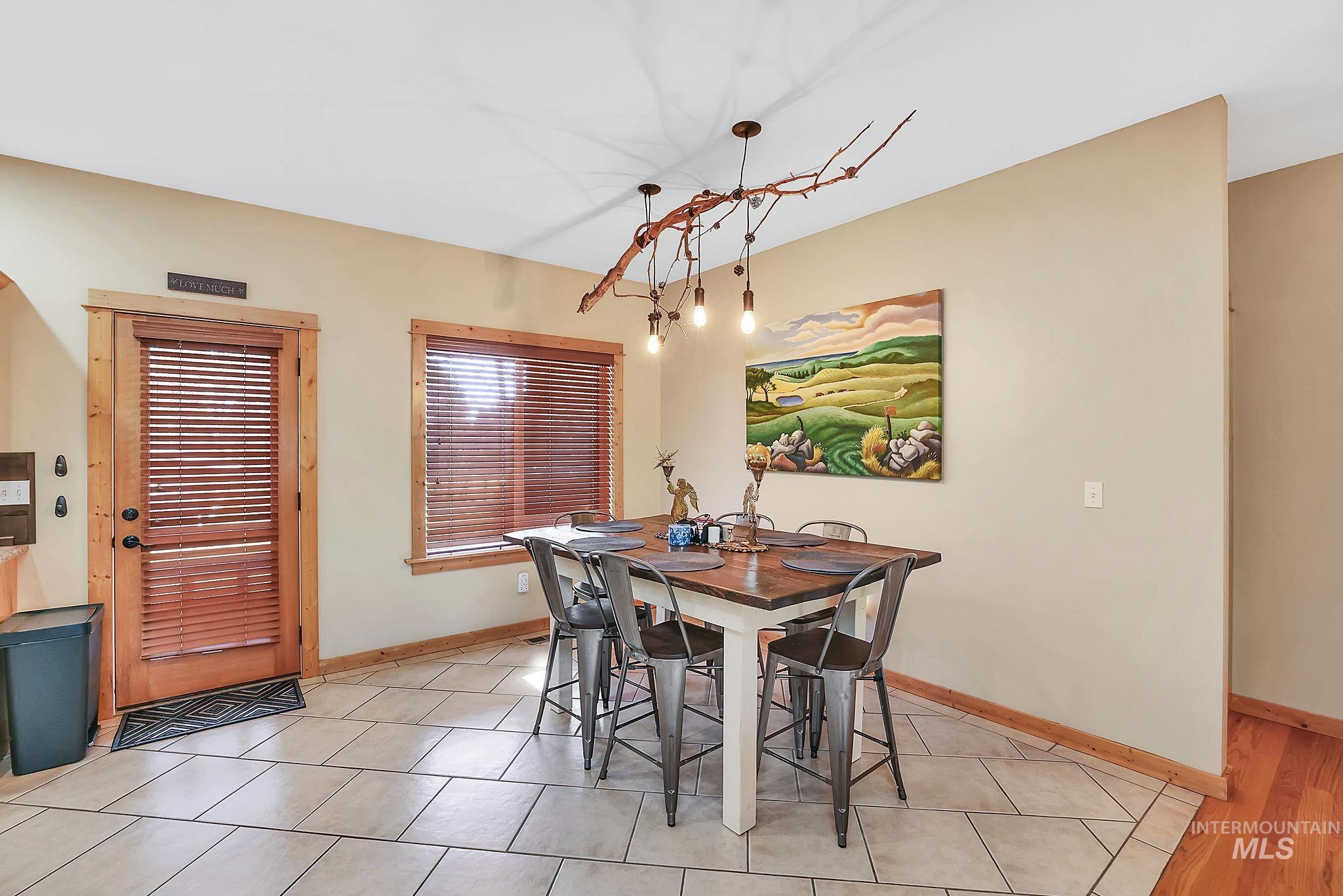 12954 Upland Road Donnelly, ID 83615 - Photo 8 of 41