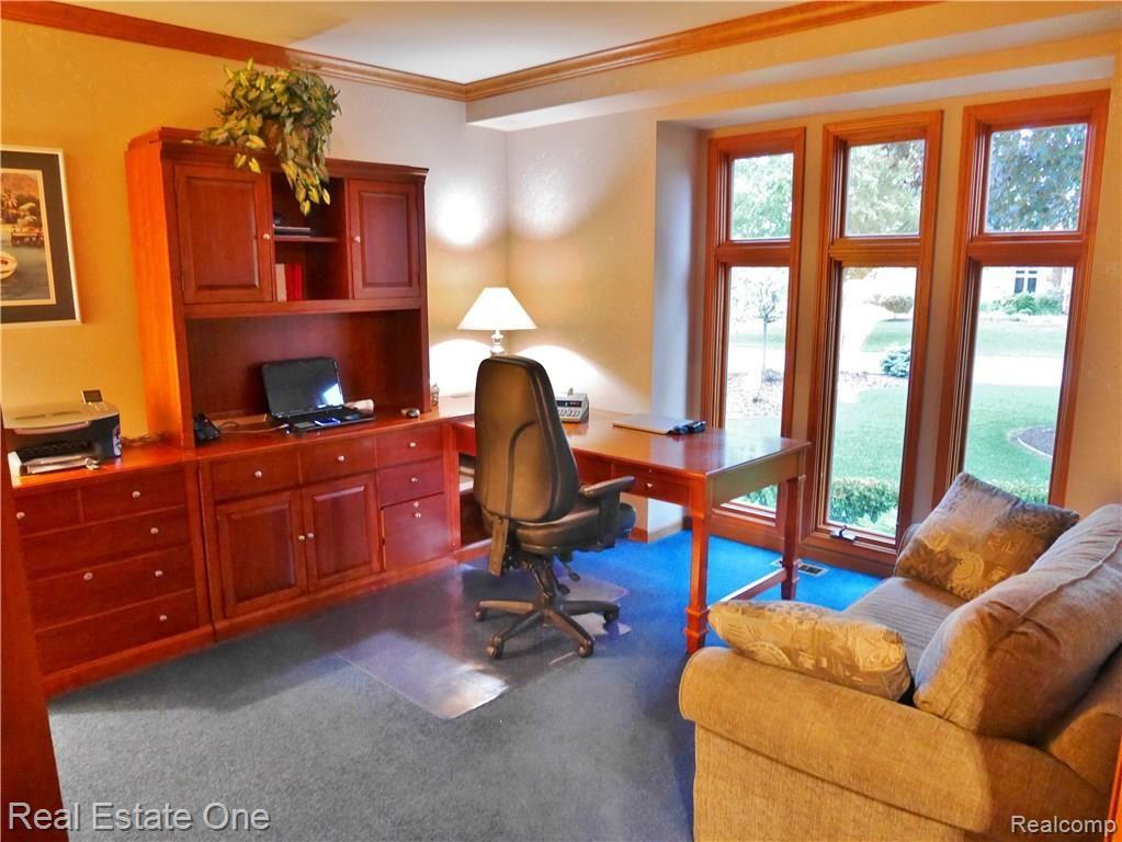 3575 Salem Drive Rochester Hills, MI 48306 - Photo 10 of 37