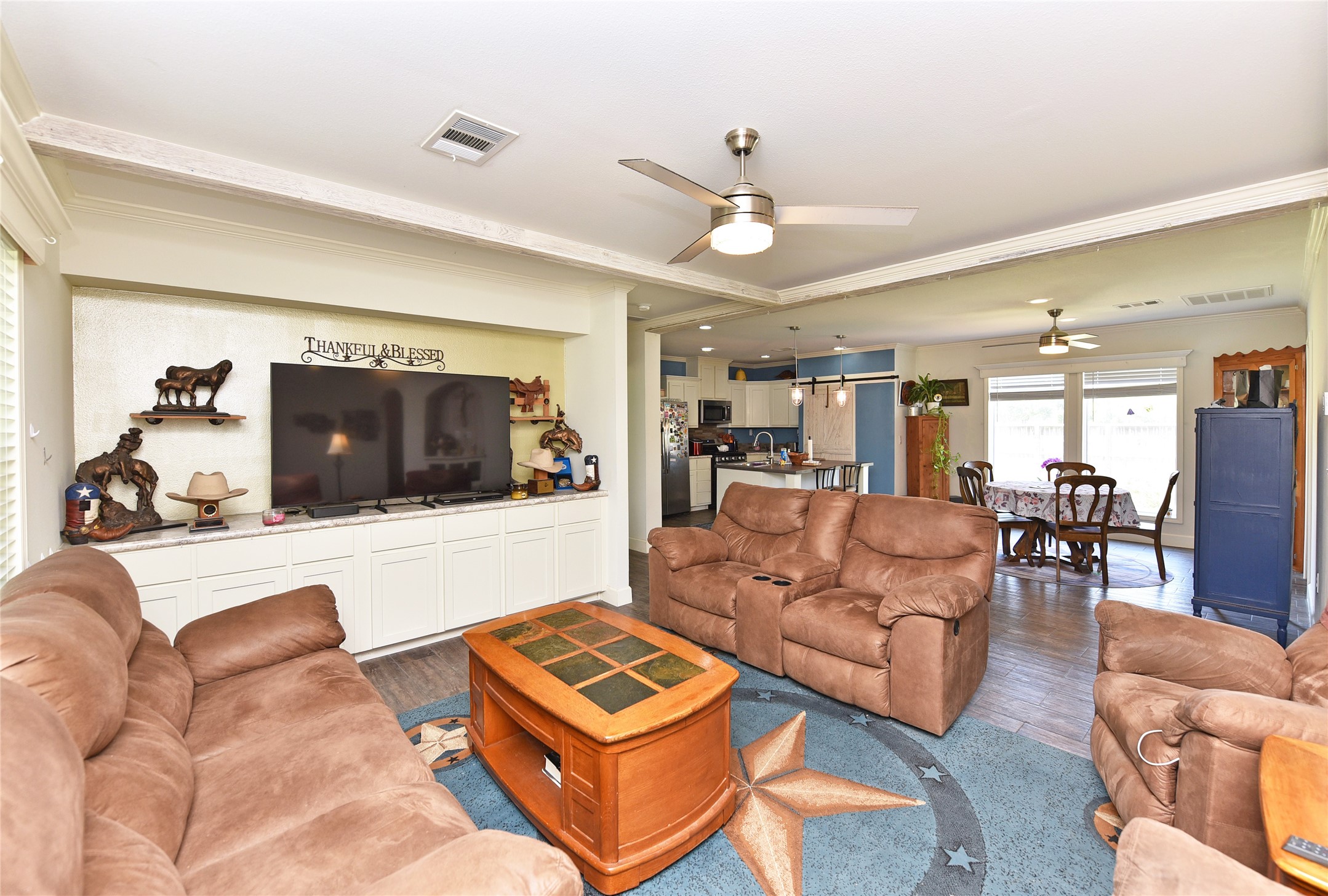 3221 Pecha Lane Rosenberg, TX 77471 - Photo 5 of 46 a living room with furniture and a flat screen tv