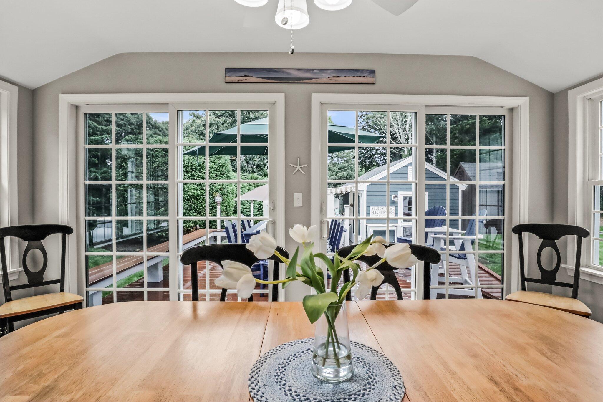 7 Hofe Road Orleans, MA 02653 - Photo 17 of 65 Dining area