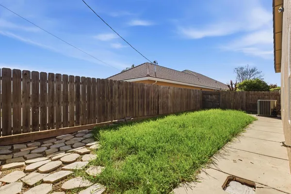 $460,000 | 2756 San Niccolo Drive, Yuba City, CA 95993