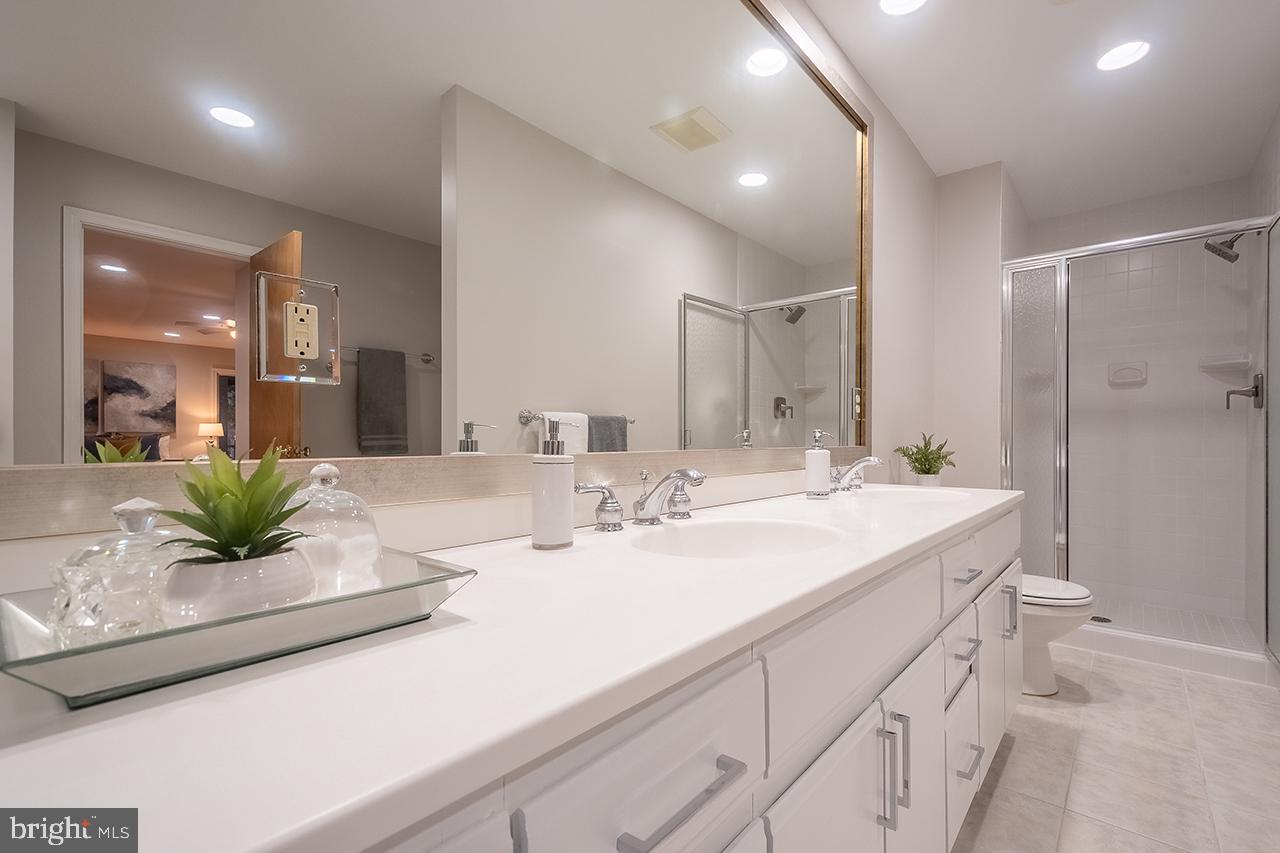 2529 Trophy Lane Reston, VA 20191 - Photo 27 of 69 a bathroom with a sink and a mirror