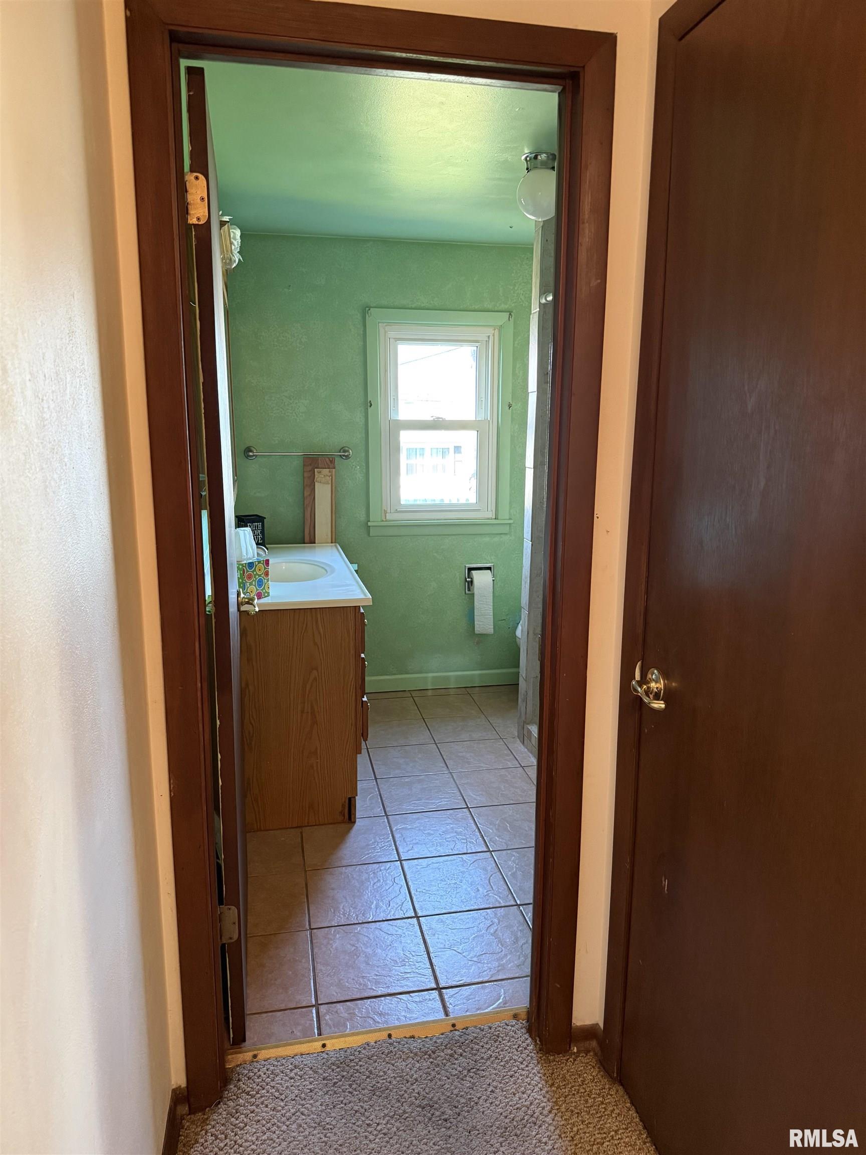 428 Pendik Street Jacksonville, IL 62650 - Photo 12 of 22